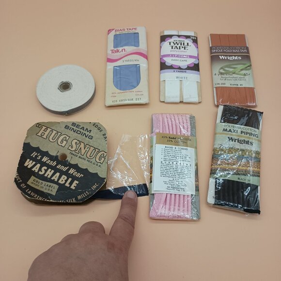 Vintage Sewing Supplies Sewing Notions Talon JP Coats Wrights Hug Snug Seam Tape - Picture 2 of 3